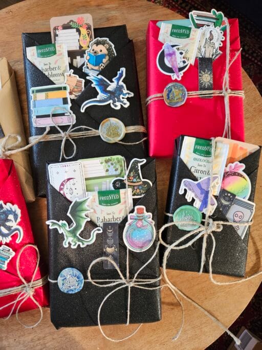 SURPRISE - Blind Date With A Book